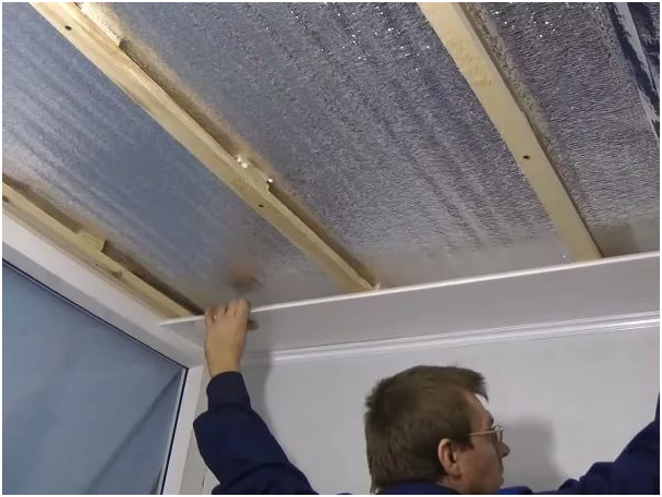 Как сделать потолок из пластиковых панелей