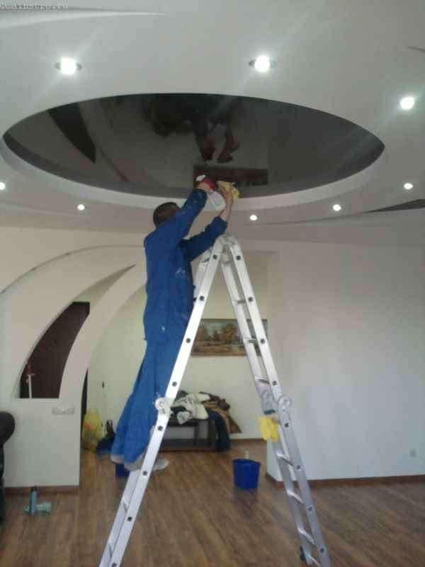 Как почистить подвесной потолок в домашних условиях