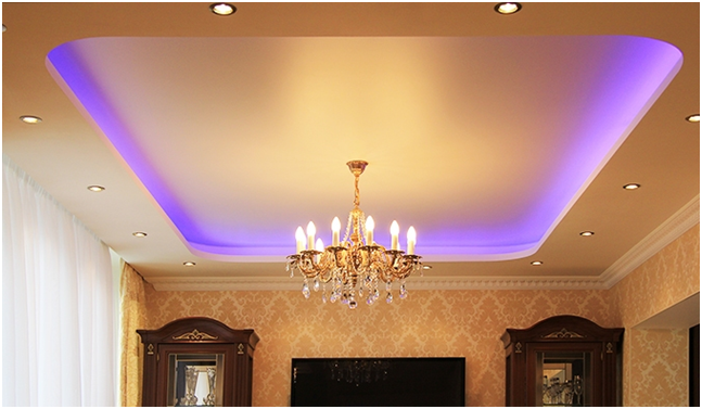 Установка светодиодных лент для подсветки потолка
