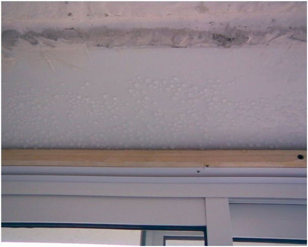 Монтаж и отделка потолка на балконе из пластиковых панелей