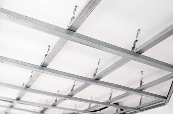 Как сделать алюминиевый реечный потолок